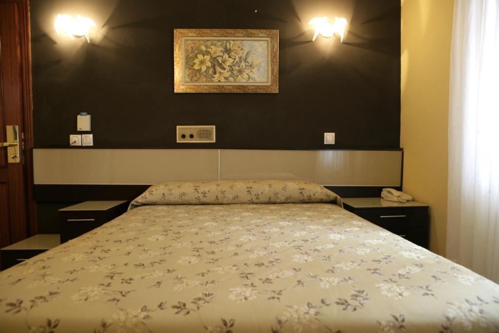 Hotel Azpiazu Cudillero Eksteriør billede